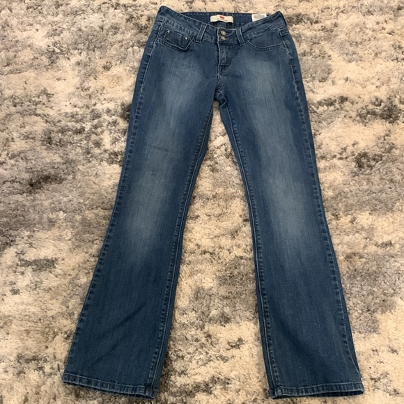 Levi’s Bootcut Jeans - Picture 2 of 7